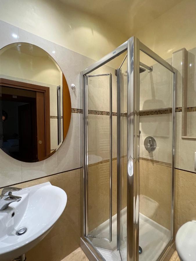 Inn Velence Kültér fotó