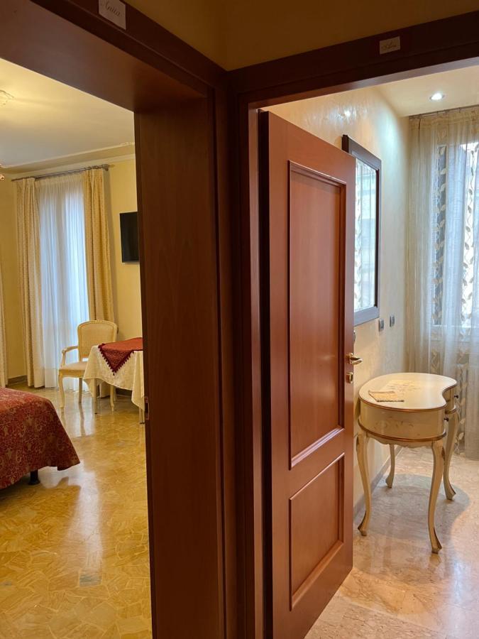 Inn Velence Kültér fotó